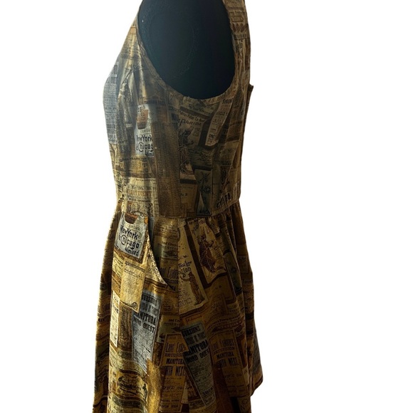 Retrolicious Newspaper Print Dress - Picture 6 of 8
